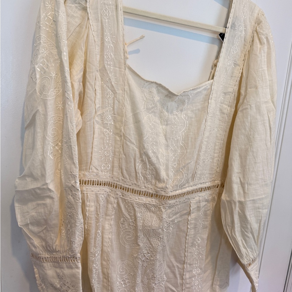 ASOS Curve Cream Long Sleeve Dress - Picture 2 of 7